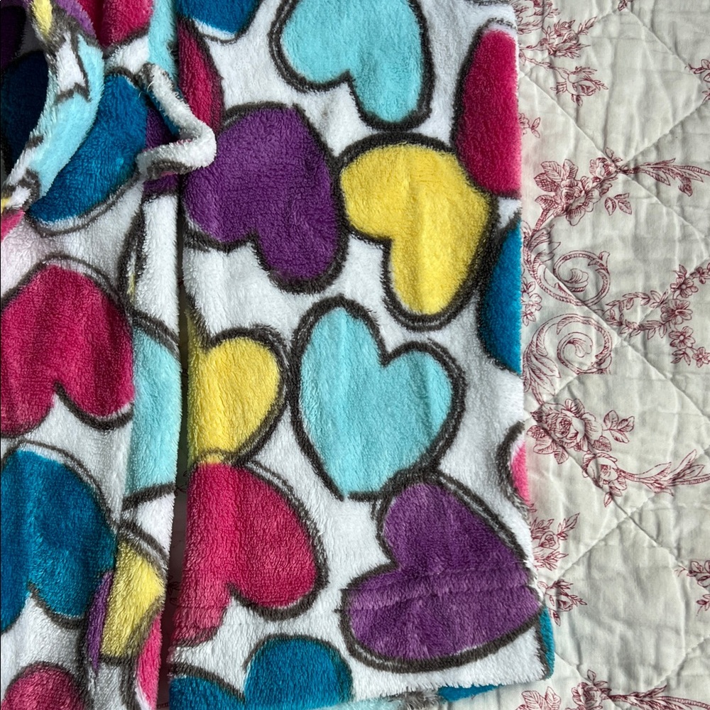 Joe Boxer Kids Robe with Heart Pattern * - Picture 3 of 7